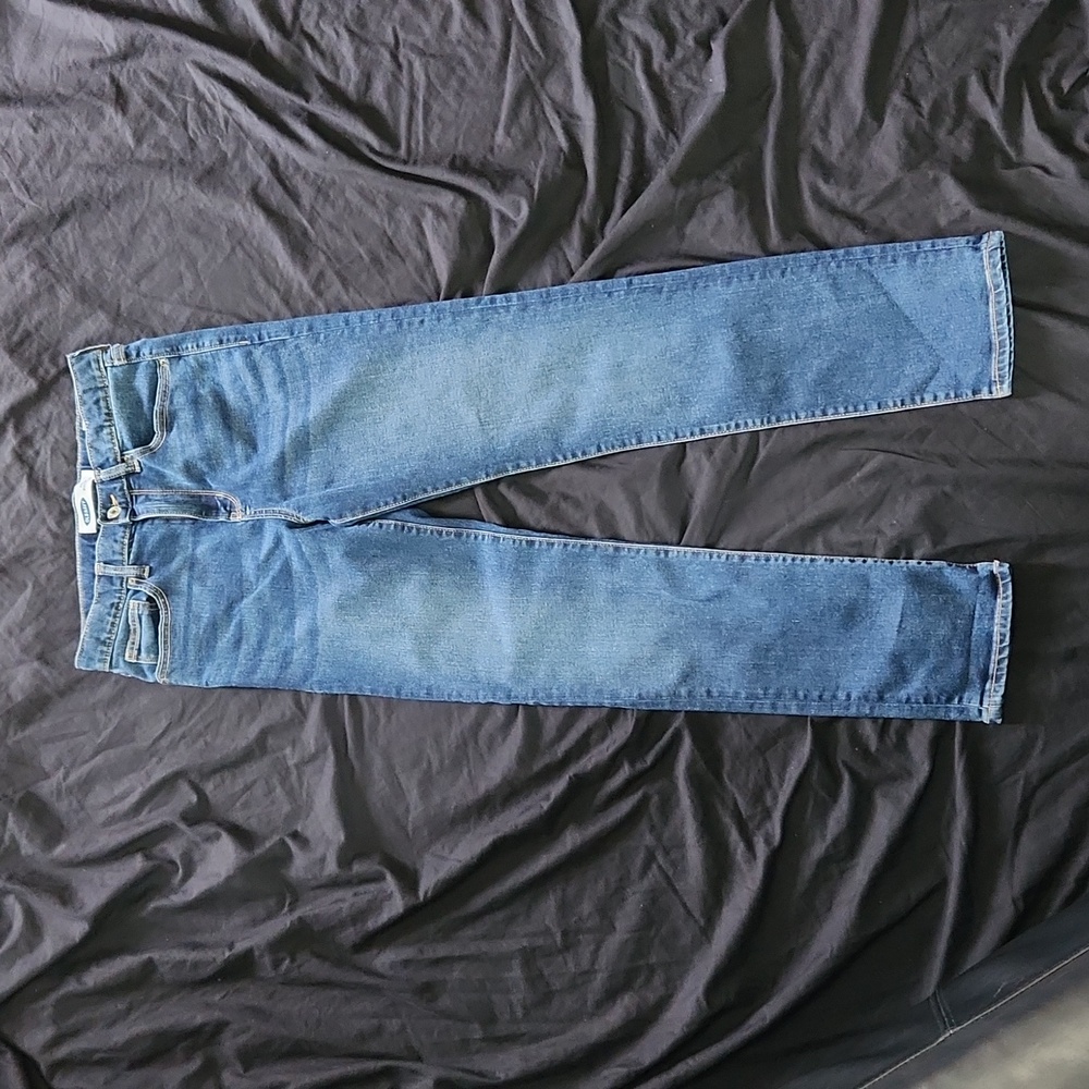 Old Navy Built-In-Flex Skinny Jeans.  Size 16